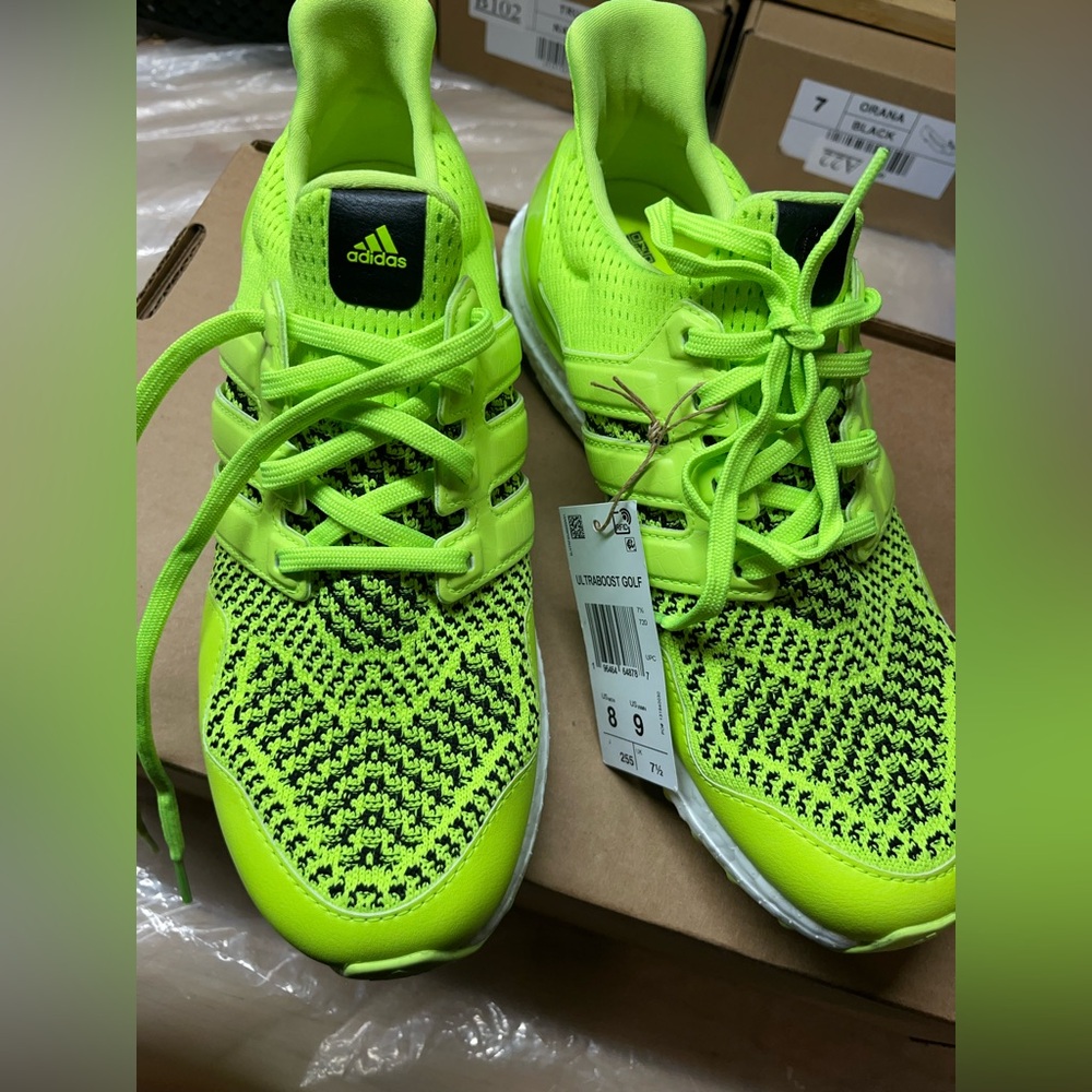 Men’s Adidas Ultraboost Golf Shoes Size 8
